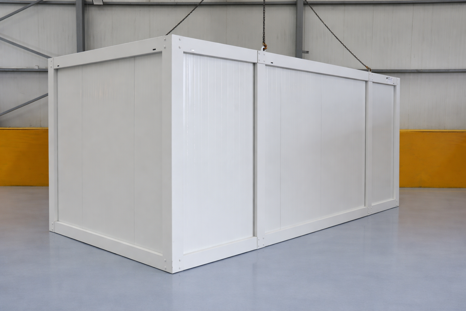 Module T UK | LC-A6000.1 – Large Locker Container with Benches and Side Lockers (14.4 m²)