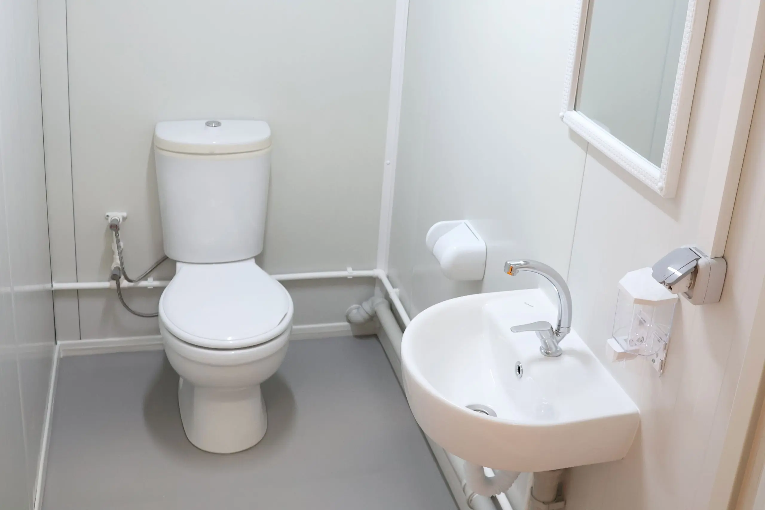 Module T UK | OC-25 – Dual Office Container with WC and Kitchenette (14.4 m²)